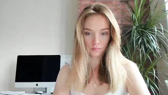 ms_lina big breasted prostitute erotic undressed