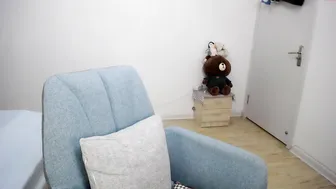 kayla2002 depraved mare caresses big tits