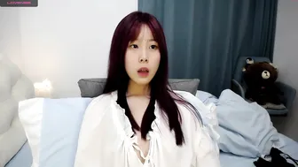 kayla2002 experienced beads - boasts tits