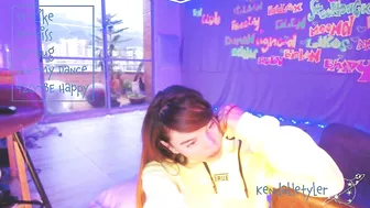 kendalltyler the charming slut fucks her pussy with a phallus