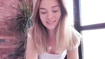 ms_lina home sucking and fucking