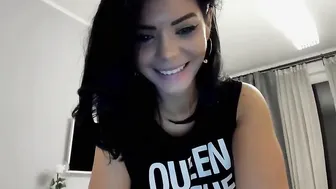 keenangelll gorgeous confused caresses pussy