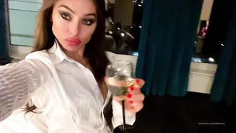 OnlyFans.com Evil Woman wonderful caret caresses shaved holes