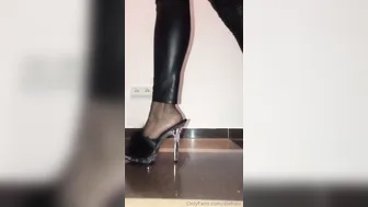 OnlyFans.com Evil Woman blue-eyed cutie masturbates in  private e