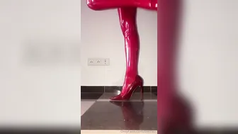 OnlyFans.com Evil Woman babe in stockings fucks both holes