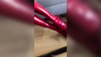 OnlyFans.com Evil Woman do not hesitate to show itself