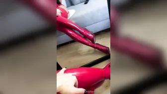 OnlyFans.com Evil Woman do not hesitate to show itself