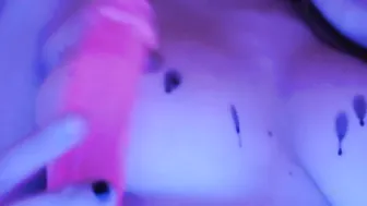 izzy_xx busty kitty sucking penis
