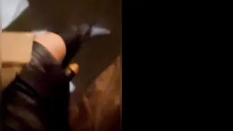 OnlyFans.com Evil Woman fucking herself in her pussy