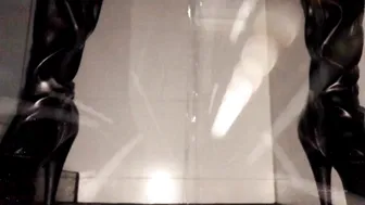 OnlyFans.com Evil Woman greedily fucks her pussy