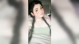 KittenSophie black-haired beauty fucks juicy crevices