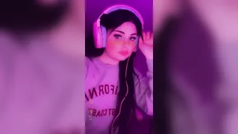 babymaddyxo black-haired young lady in stockings masturbates her shaved pussy