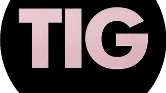 missreinat cute babe caresses shaved cunt