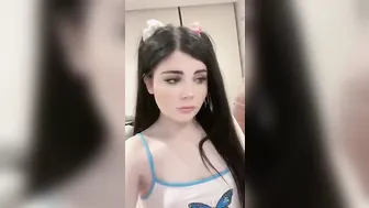 babymaddyxo young slut dancing striptease