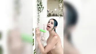 OnlyFans Jewelz Blu jewelzblu busty  girl  fingering her pussy with a vibrator