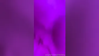 OnlyFans Jewelz Blu jewelzblu blonde babe bares her tits