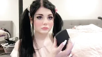 AliceBong cute girls masturbate pussy
