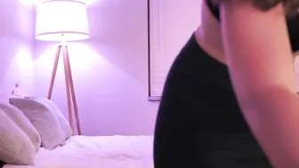 KATEELIFE gorgeous young lady shows off her legs