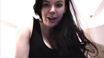 lovely lilith sponge courtesan in the office spoils himself with pleasures