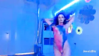 OnlyFans Jewelz Blu jewelzblu naughty slut fucks anus phallus