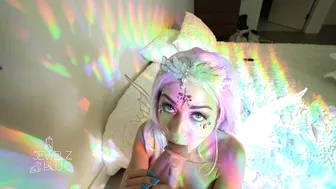 OnlyFans Jewelz Blu jewelzblu in just one bra found her long friend and immediately decided to use it.