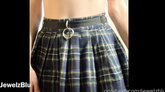 OnlyFans Jewelz Blu jewelzblu shrew blonde sucks penis