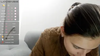 ohanna_ young slut dancing striptease