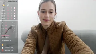 ohanna_ young slut dancing striptease