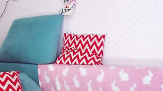 Ulla996  whore doll masturbates vagina