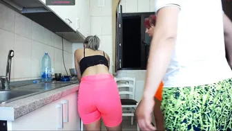 nolimitscoupl3 cute lady caresses shaved cunt