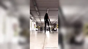 OnlyFans.com Evil Woman  private e dance