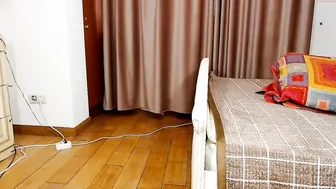 next2y0u slut in stockings fucks clit