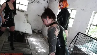 OnlyFans.com Evil Woman shy slut caresses shaved cunt