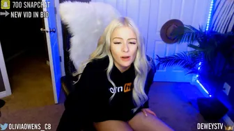 oliviaowens cute brunette girl licks dildo