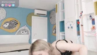 nyqipi luxurious bitch furiously shaved shaved cunt