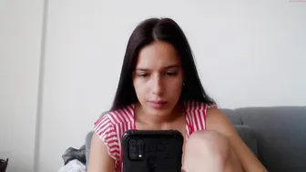 ohanna_ busty babe masturbates shaved cunt
