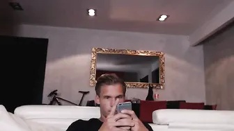 lovleycouplexxx naughty pupa demonstrates her body