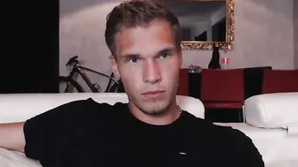 lovleycouplexxx naughty pupa demonstrates her body