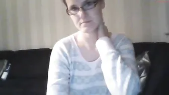 nugatdream busty blonde masturbating shaved vagina