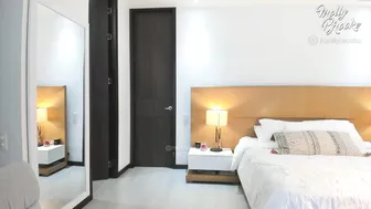 newmollybrooke busty bitch exposes her charms