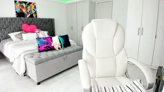 natalie_clark1 wonderful mother pulls the cap with her fingers