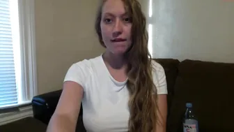 pregnant_annah wild confused jumps on sex toy