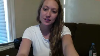 pregnant_annah wild confused jumps on sex toy