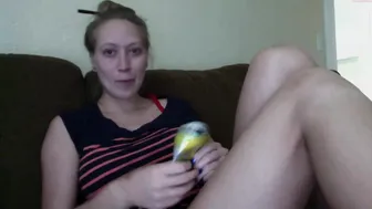 pregnant_annah busty chick talks in french