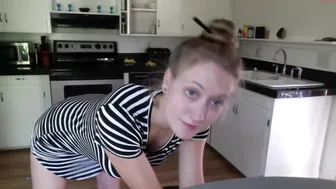 pregnant_annah naughty lady fucks her ass hard
