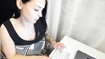 lovense_lady lustful ladies lick wet pussies