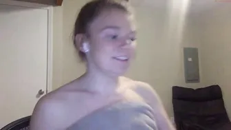 kassidylane cute brown-haired woman performs double fuck