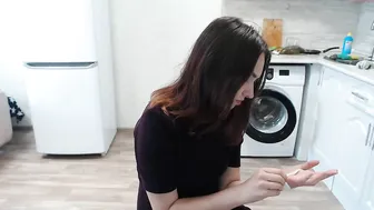 charming_ass pretty lady undresses in the kitchen