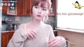 penelopa77 shrew fatty masturbates sex toy