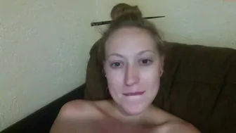 pregnant_annah twirling nipples on big boobs